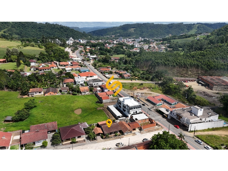 Casa à venda no Revólver: 