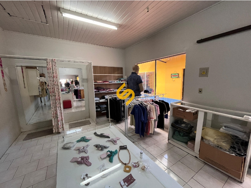 Comercial à venda no Centro: 