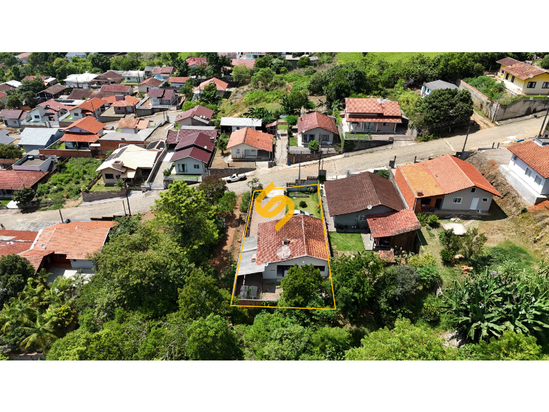 Casa à venda no Revólver: 