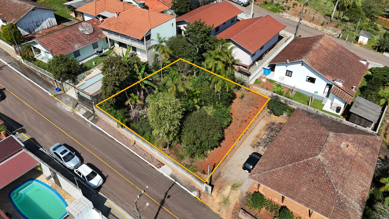 Terreno Urbano à venda no Centro: 