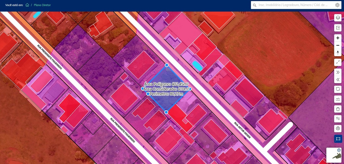 Terreno Urbano à venda no Centro: 