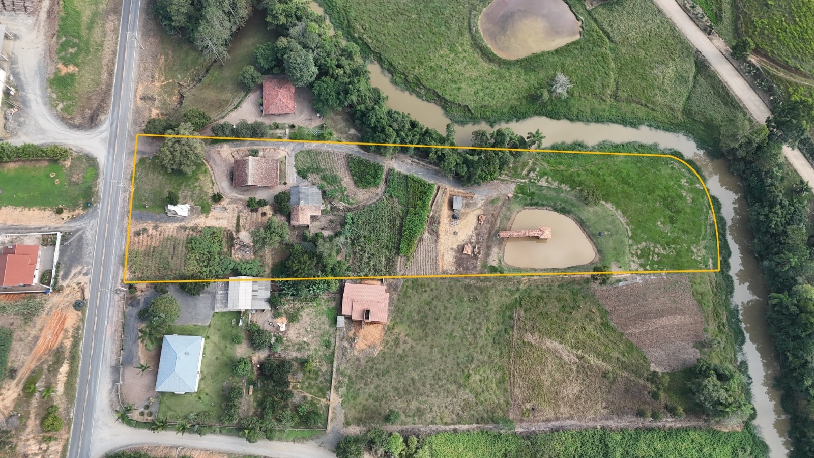 Casa à venda no Ribeirão Marreco: 