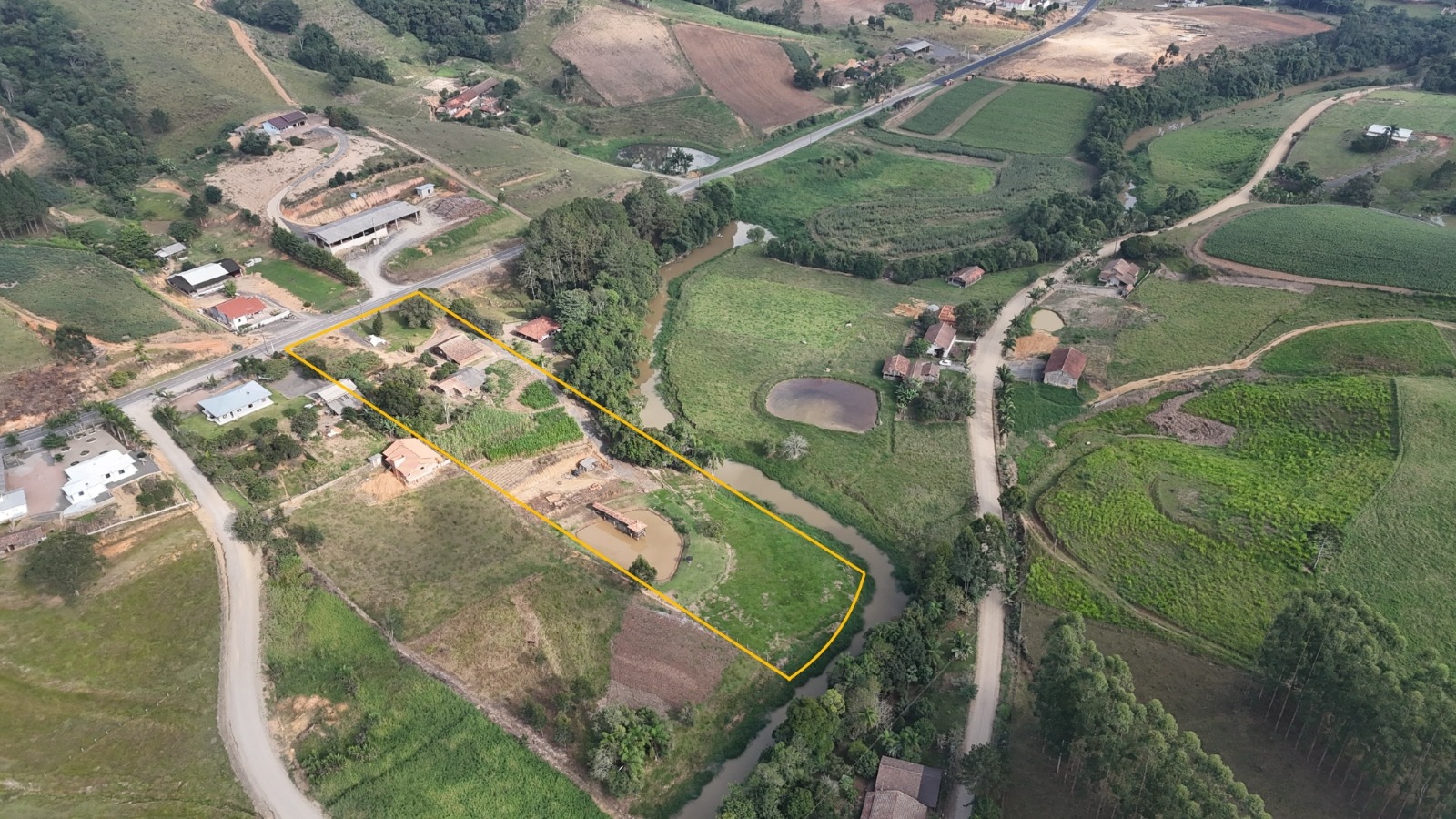 Casa à venda no Ribeirão Marreco: 