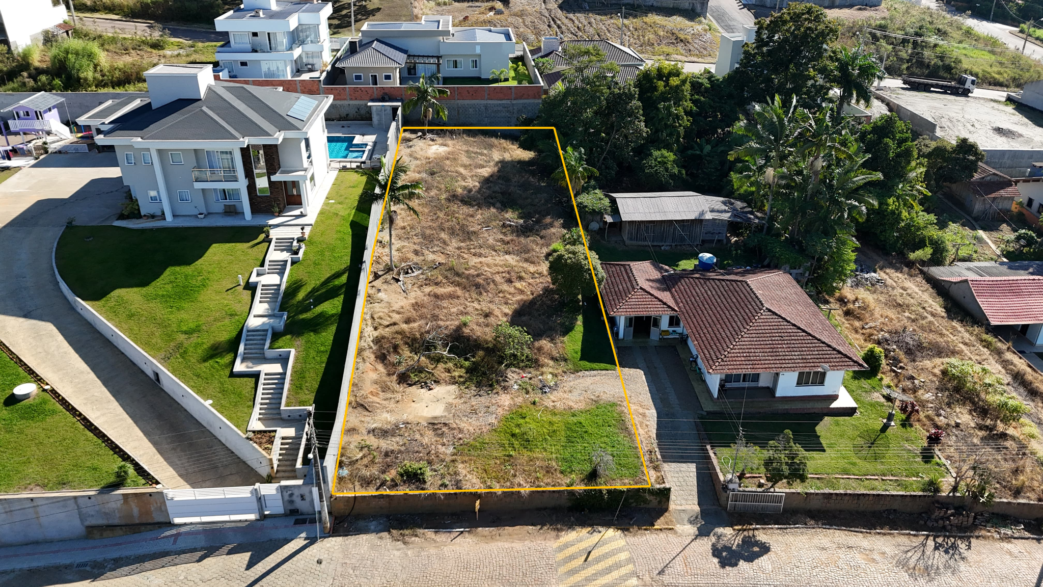 Terreno Urbano à venda no Primavera: 