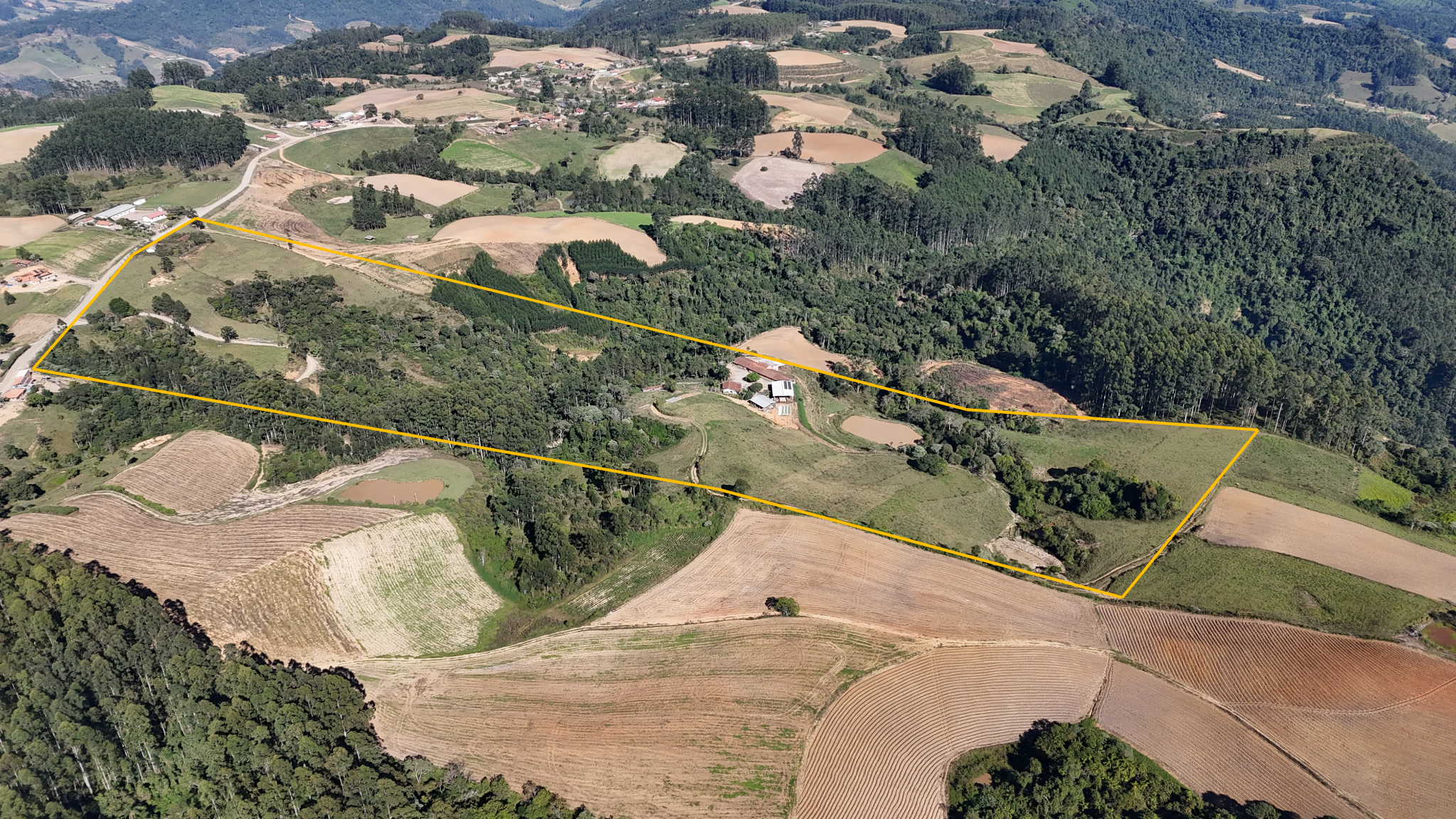 Área Rural à venda no Vila Nova: 