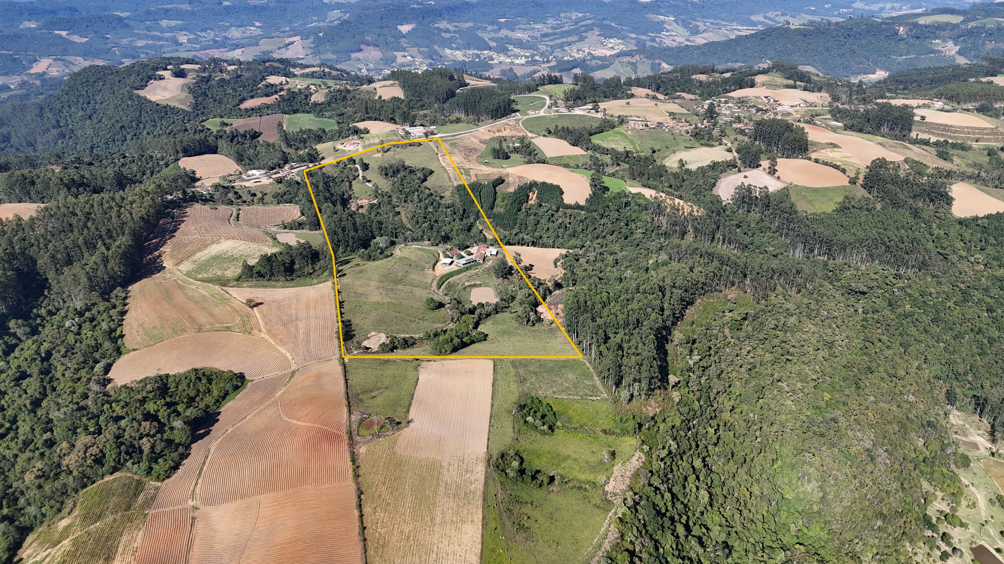 Área Rural à venda no Vila Nova: 