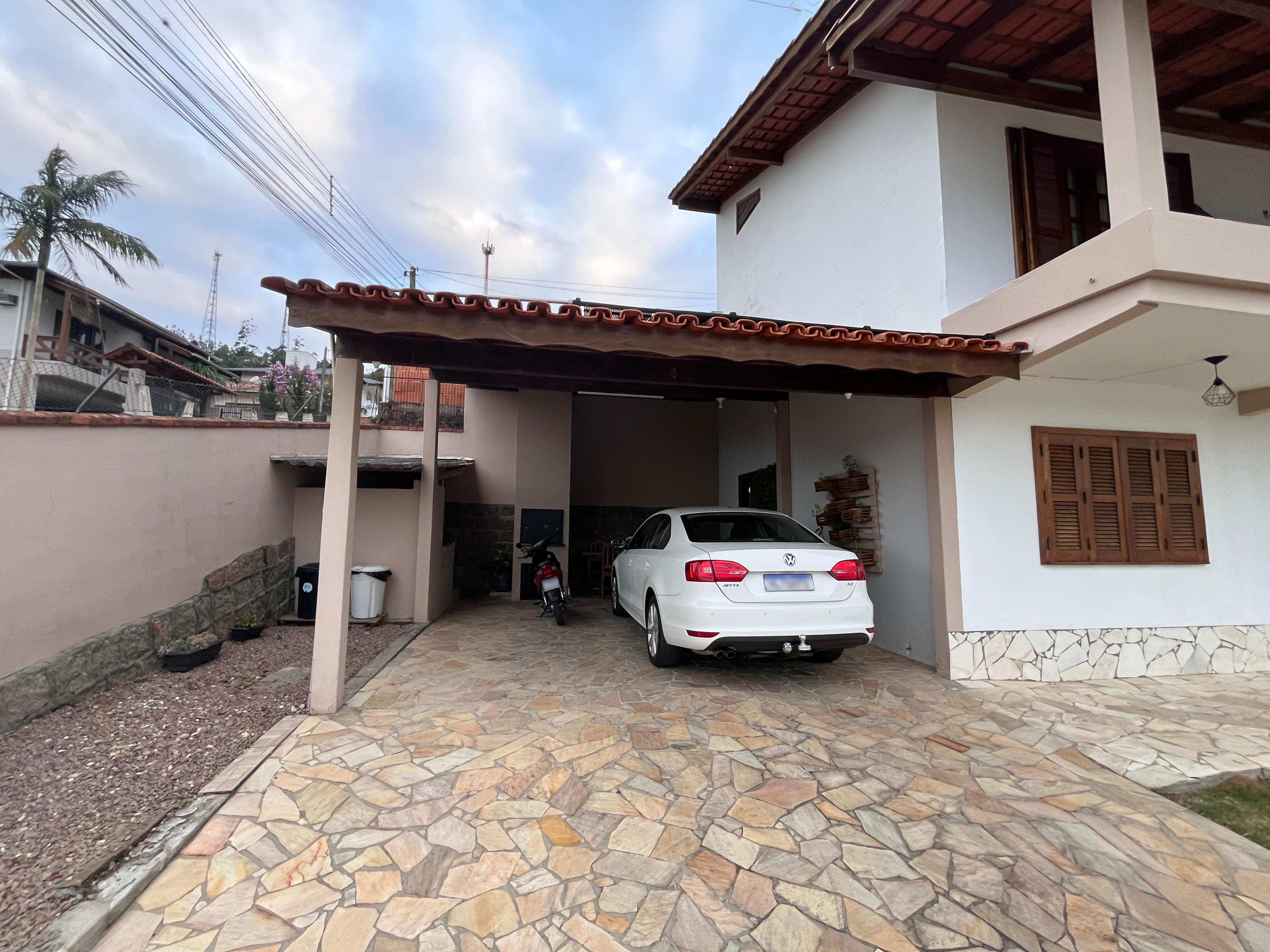 Casa à venda no Centro: 