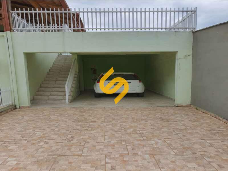 Casa à venda no Centro: 