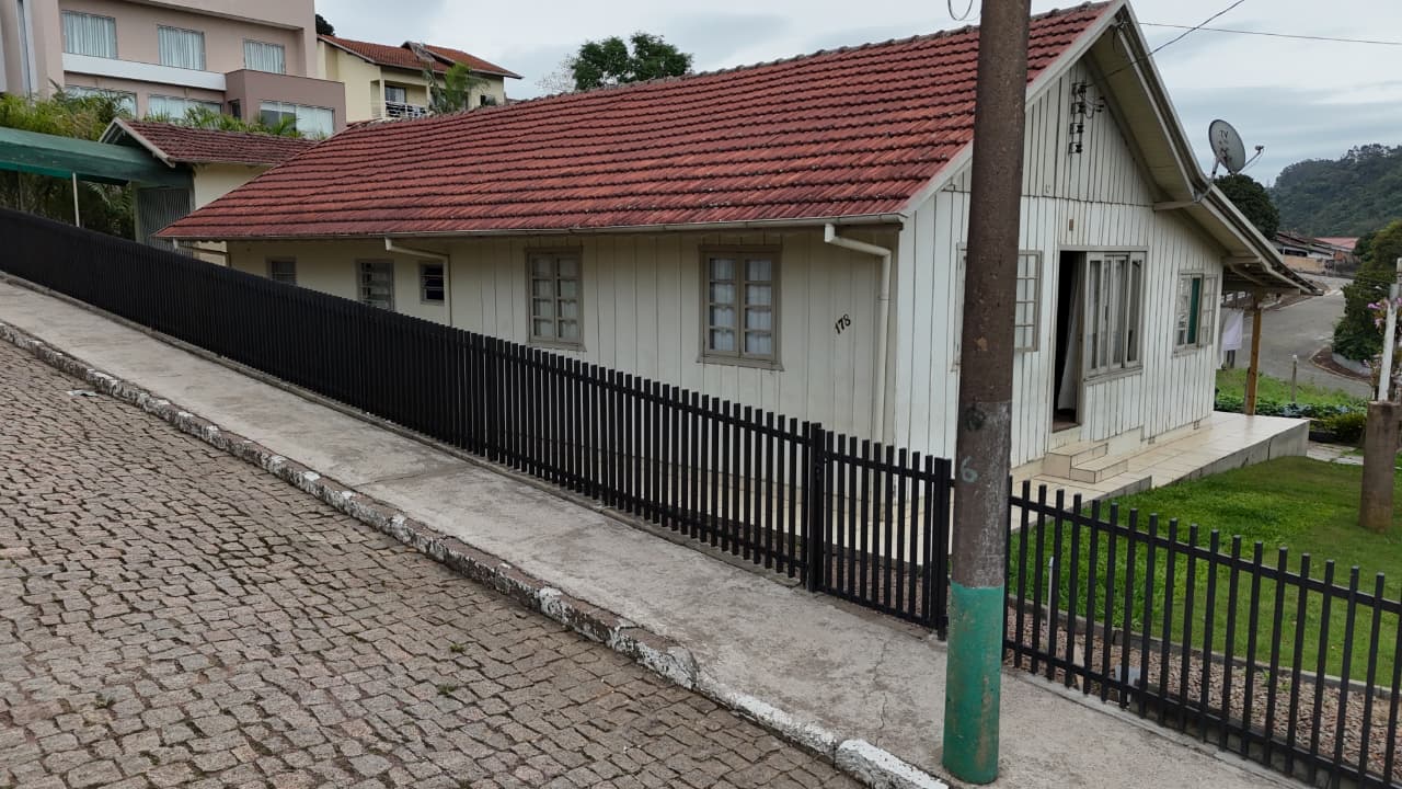 Casa à venda no Centro: 