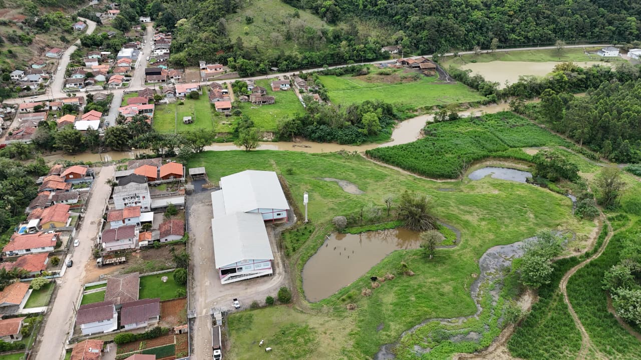 Galpão à venda no Centro: 