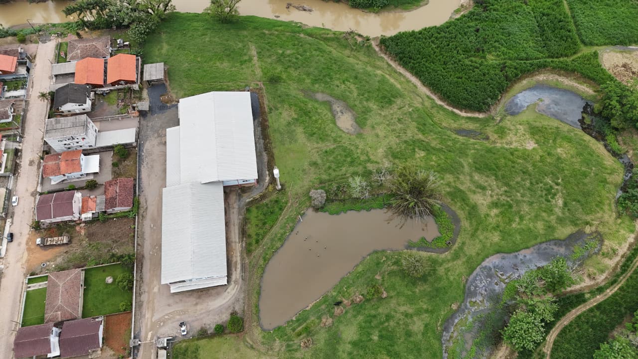 Galpão à venda no Centro: 