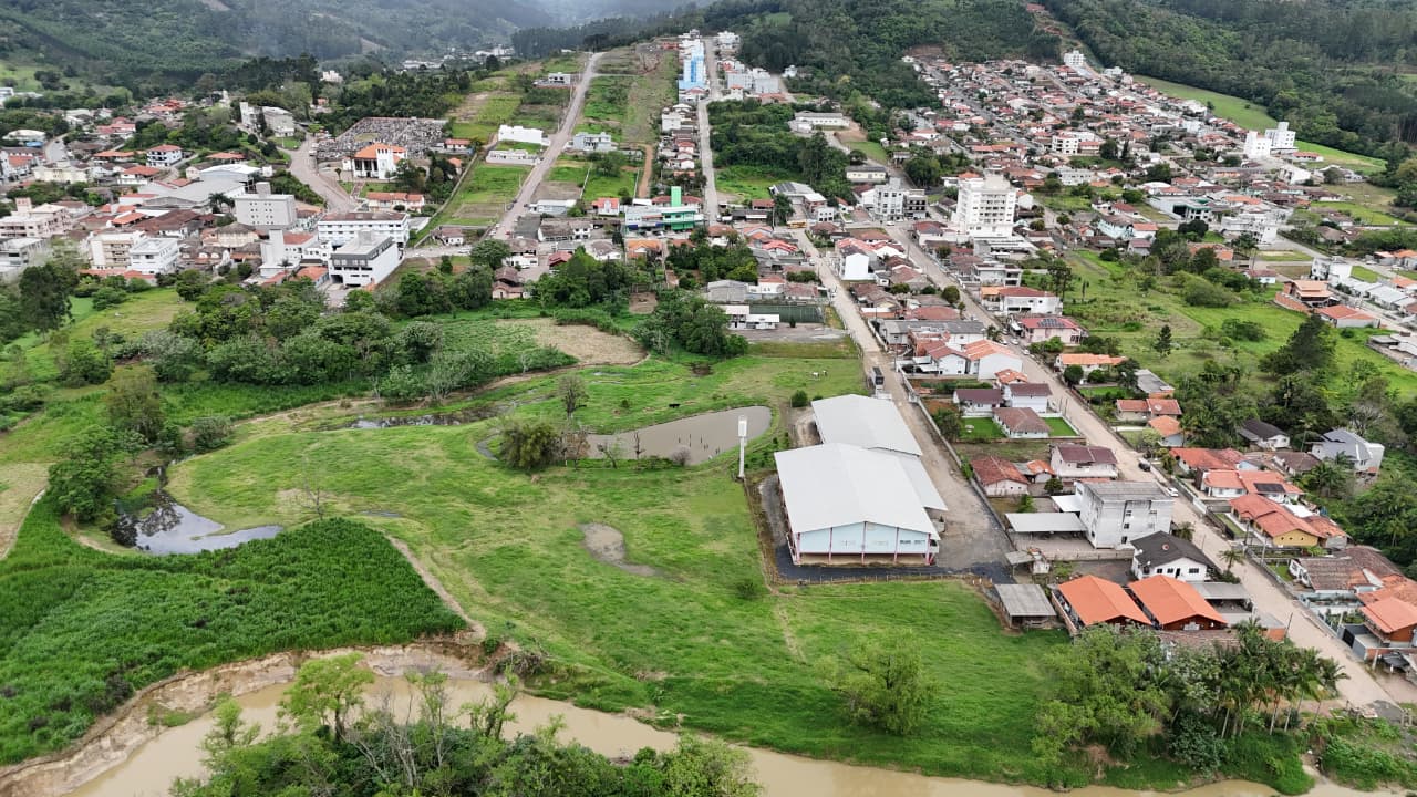 Galpão à venda no Centro: 