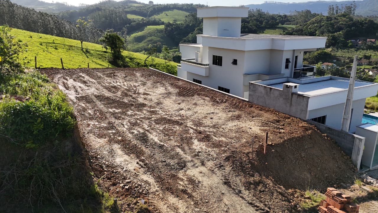 Terreno Urbano à venda no Rio Ferro: 