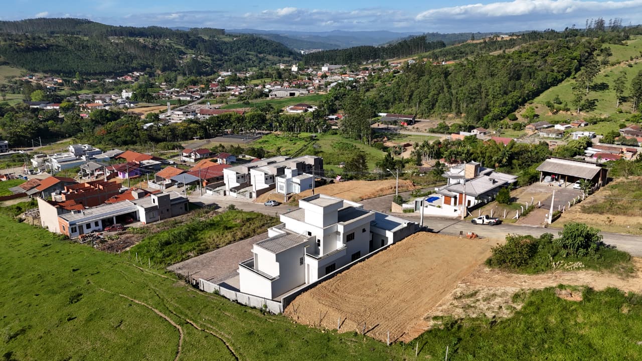 Terreno Urbano à venda no Rio Ferro: 