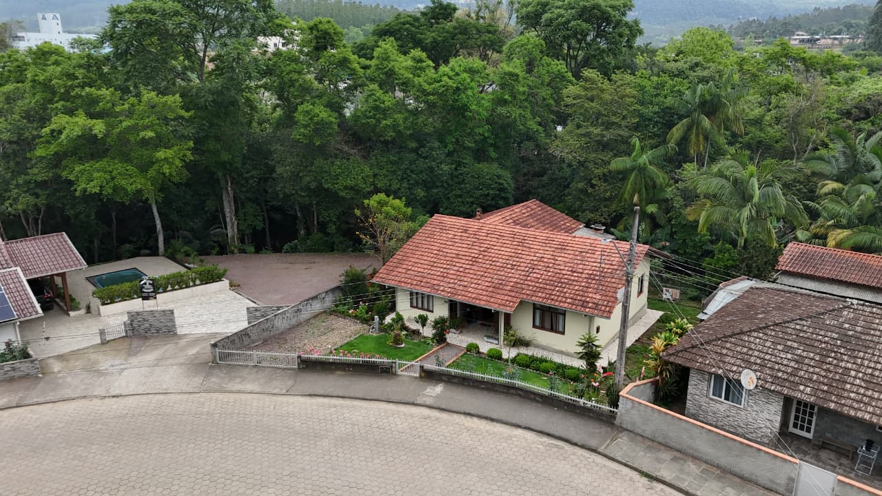 Casa à venda no Centro: 