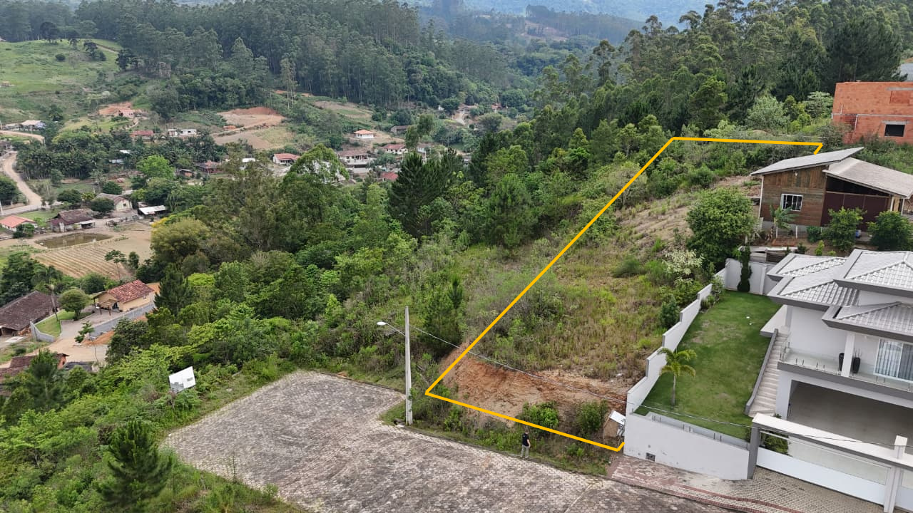 Terreno Urbano à venda no Rio Ferro: 