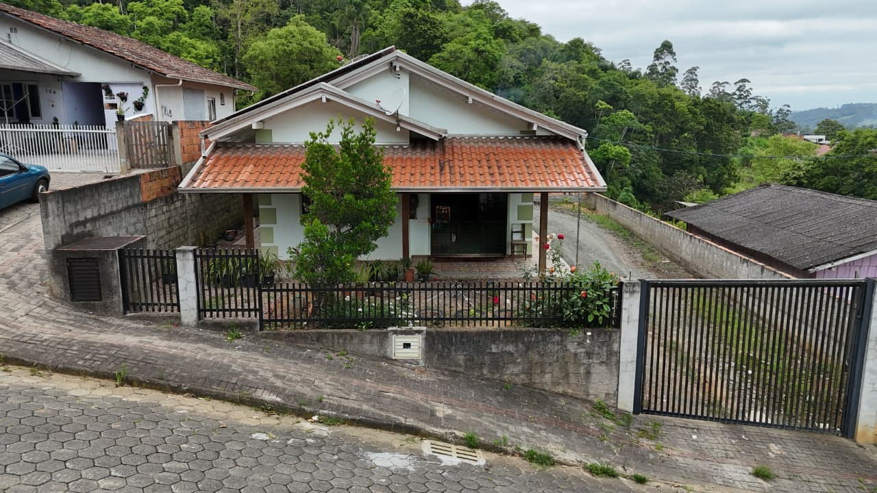 Casa à venda no Centro: 