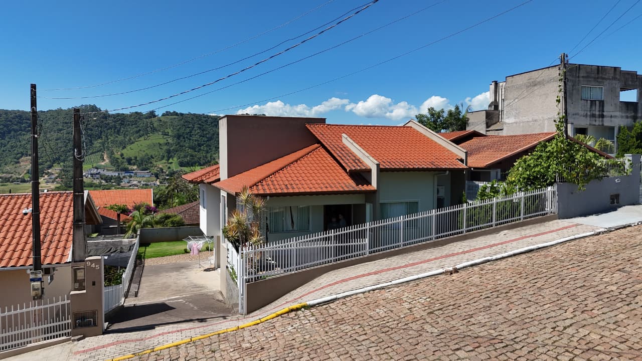 Casa à venda no Centro: 