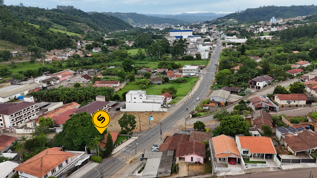 Casa à venda no Centro: 