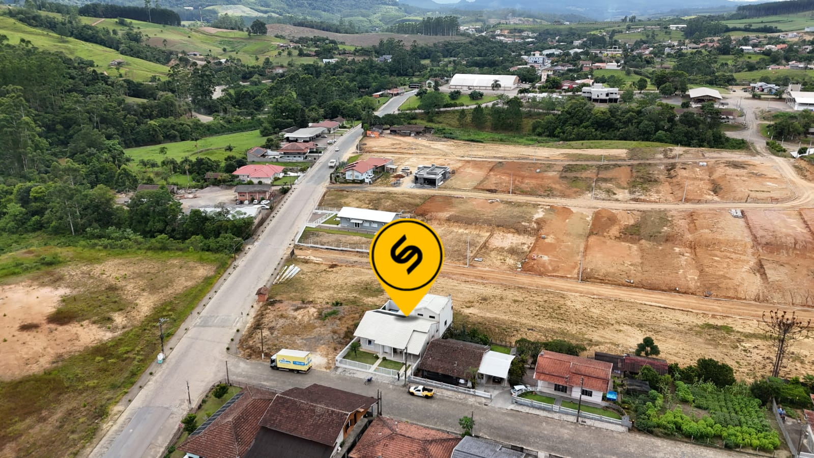 Casa à venda no Centro: 