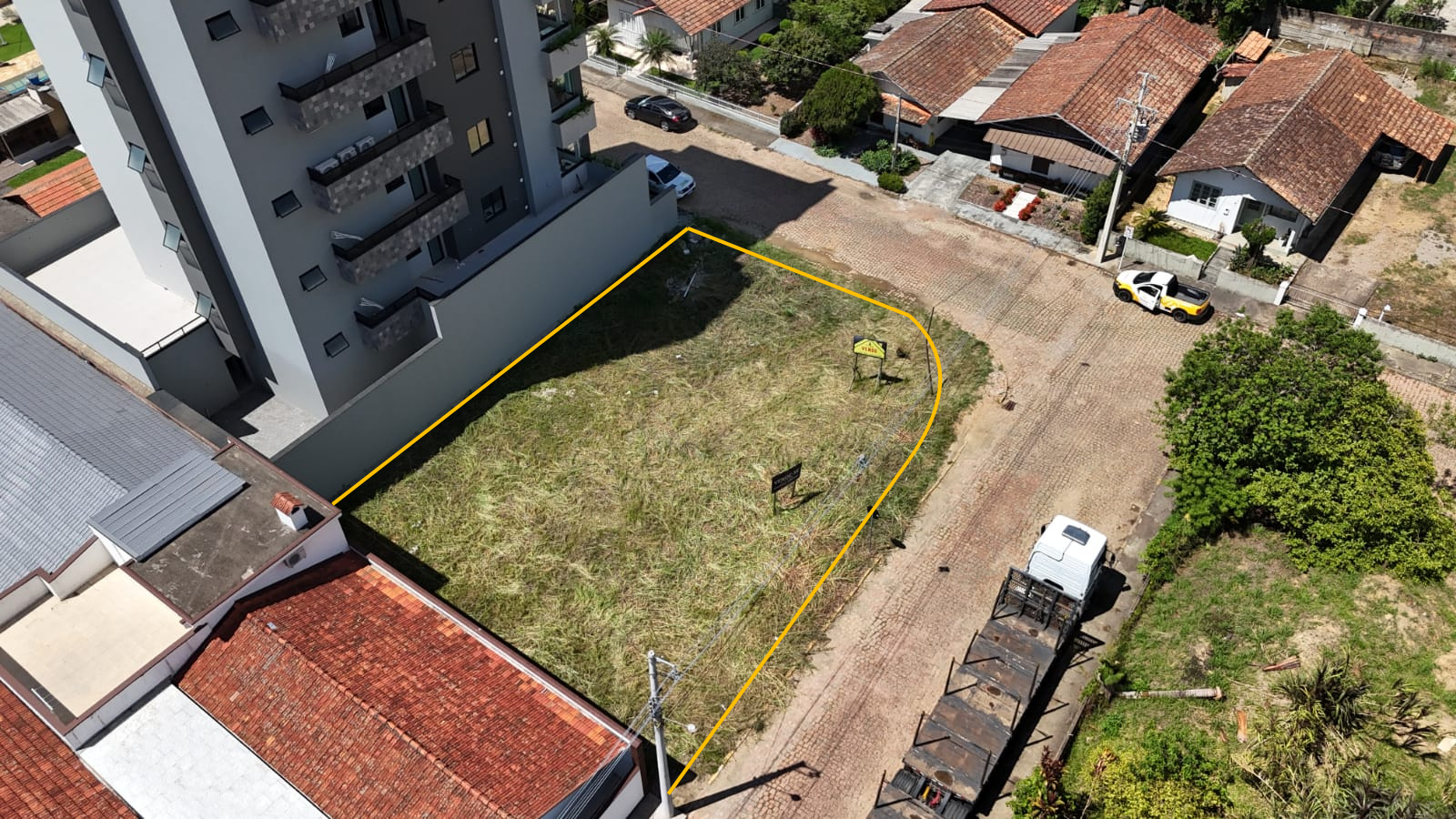 Terreno Urbano à venda no Centro: 