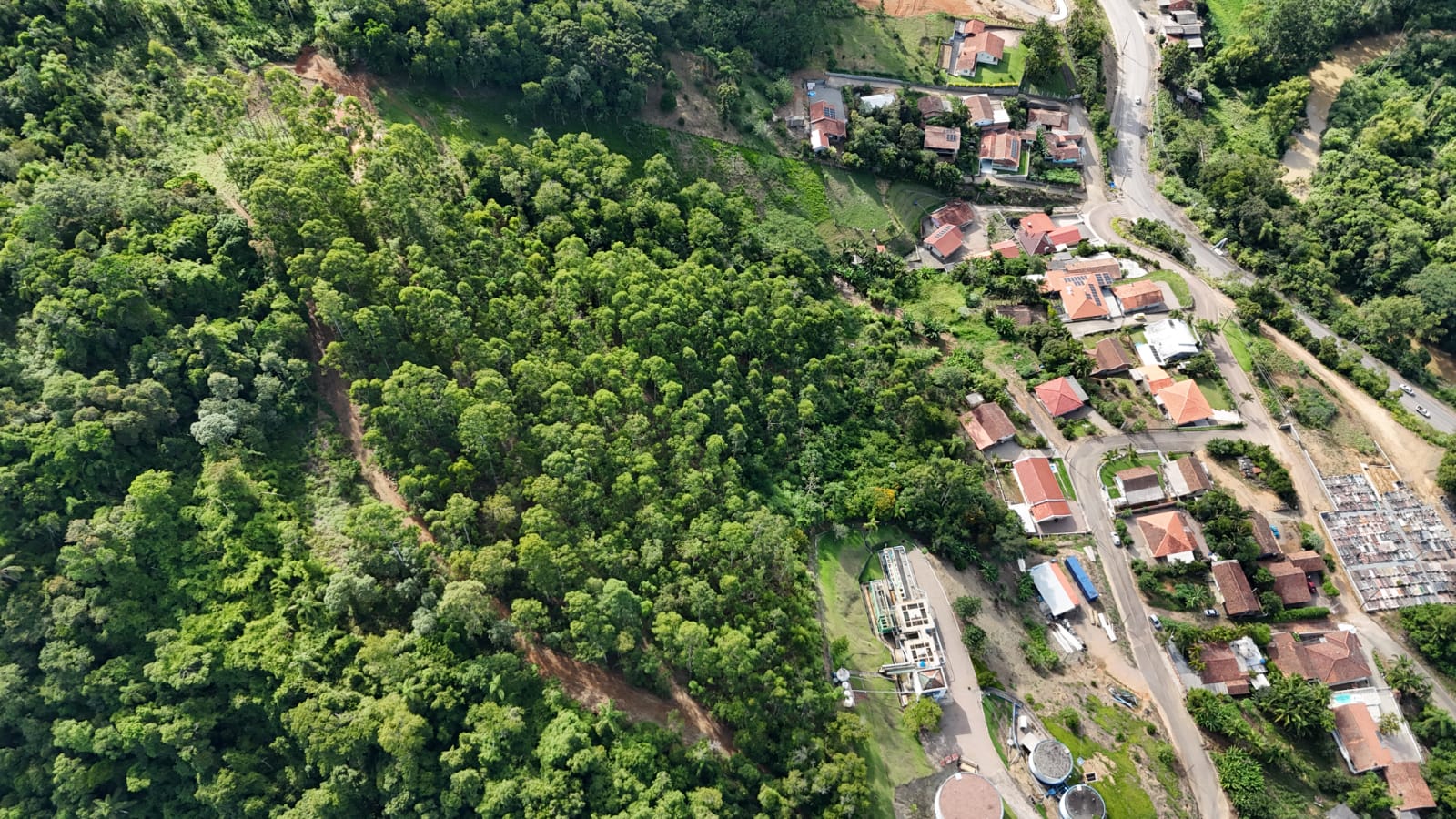 Terreno Urbano à venda no Niterói: 