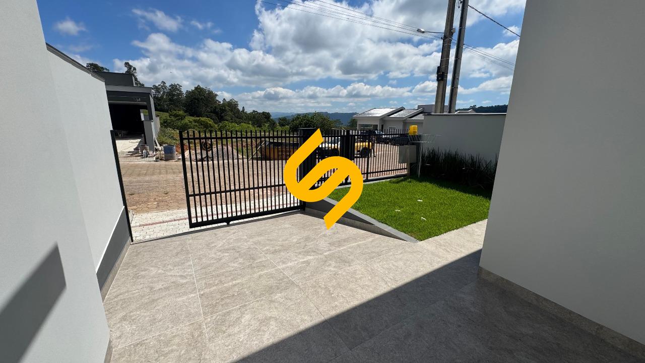 Casa à venda no Revólver: 