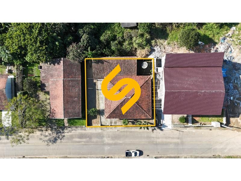 Casa à venda no Centro: 