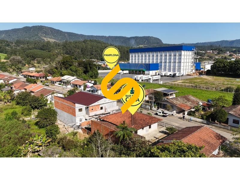 Casa à venda no Centro: 