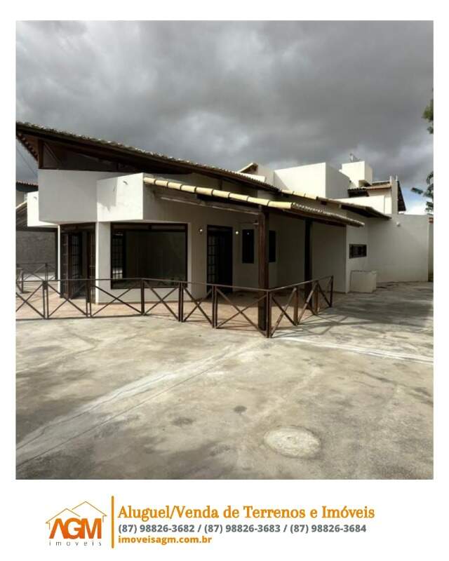 Casa para aluguel no Centro: 