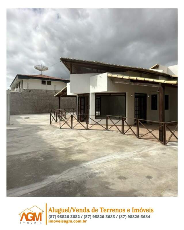 Casa para aluguel no Centro: 