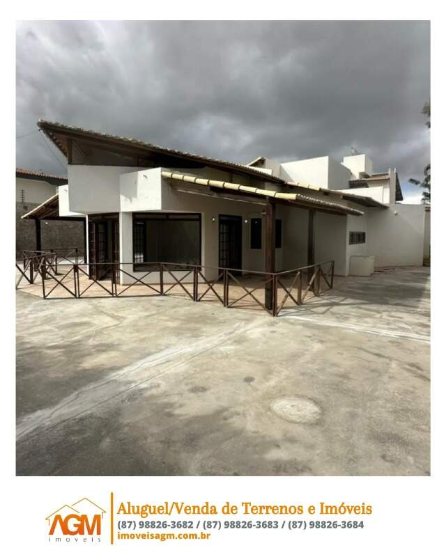 Casa para aluguel no Centro: 