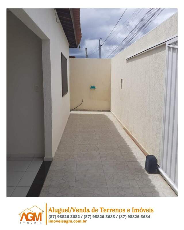 Casa à venda no COHAB Massangano: 