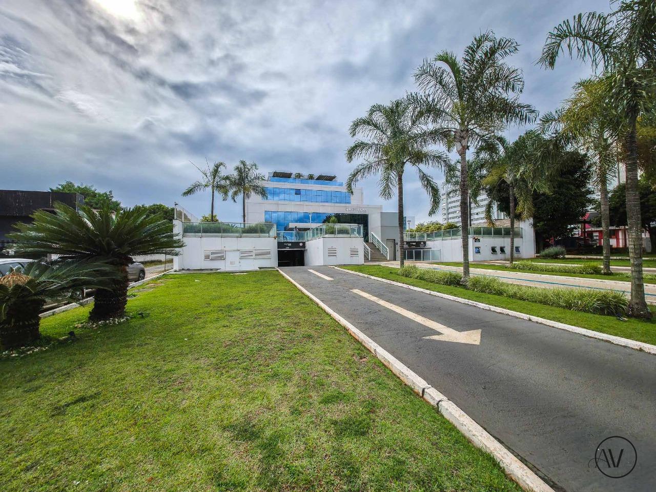 Loja à venda no Zona Industrial: 