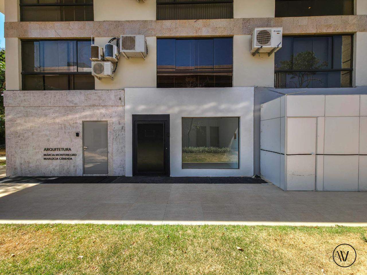 Loja à venda no Setor de Habitações Individuais Sul: 