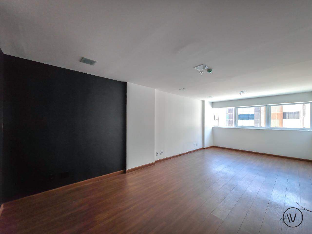 Sala comercial à venda no Capital Financial Center, foto 12 de 15