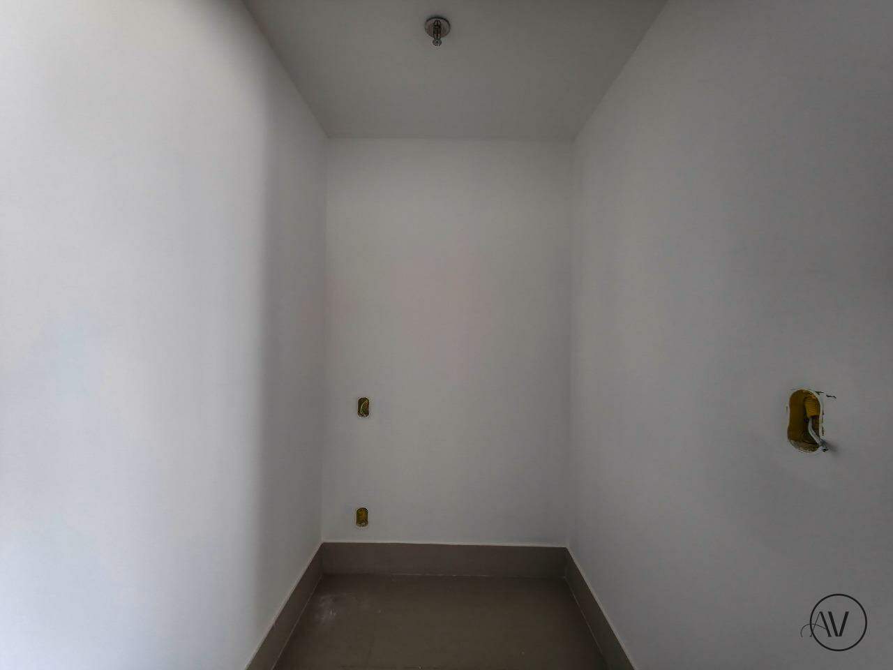 Sala comercial à venda no Capital Financial Center, foto 14 de 15