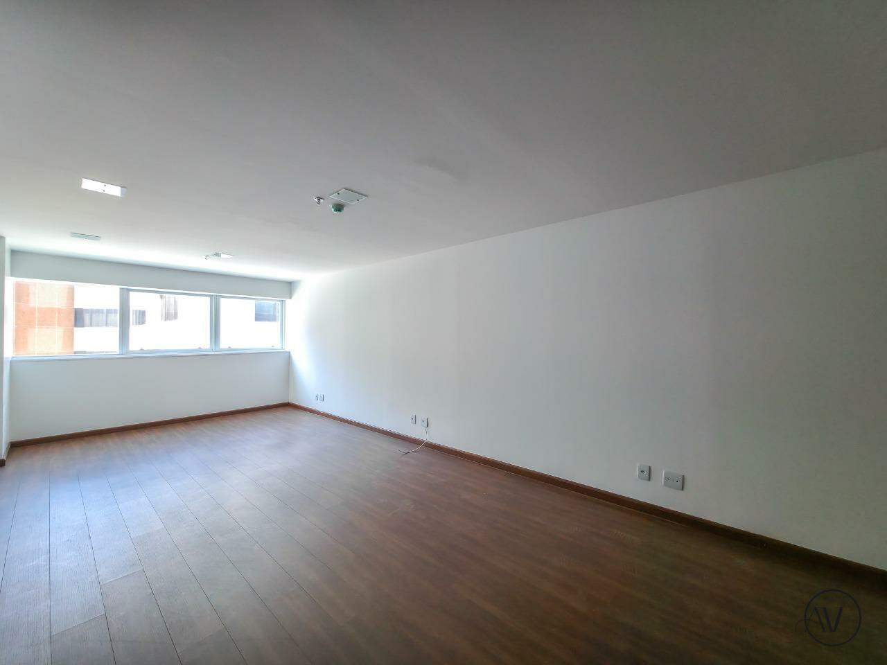 Sala comercial à venda no Capital Financial Center, foto 13 de 15