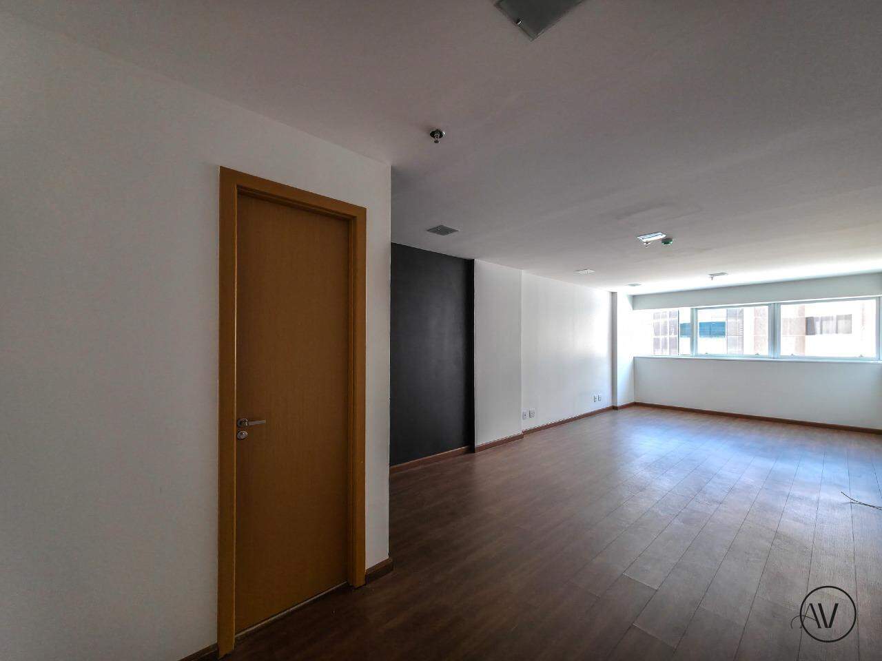 Sala comercial à venda no Capital Financial Center, foto 10 de 15