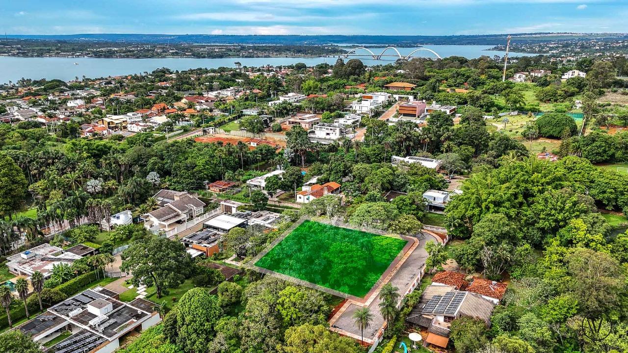 Terreno à venda no Setor de Habitações Individuais Sul: 