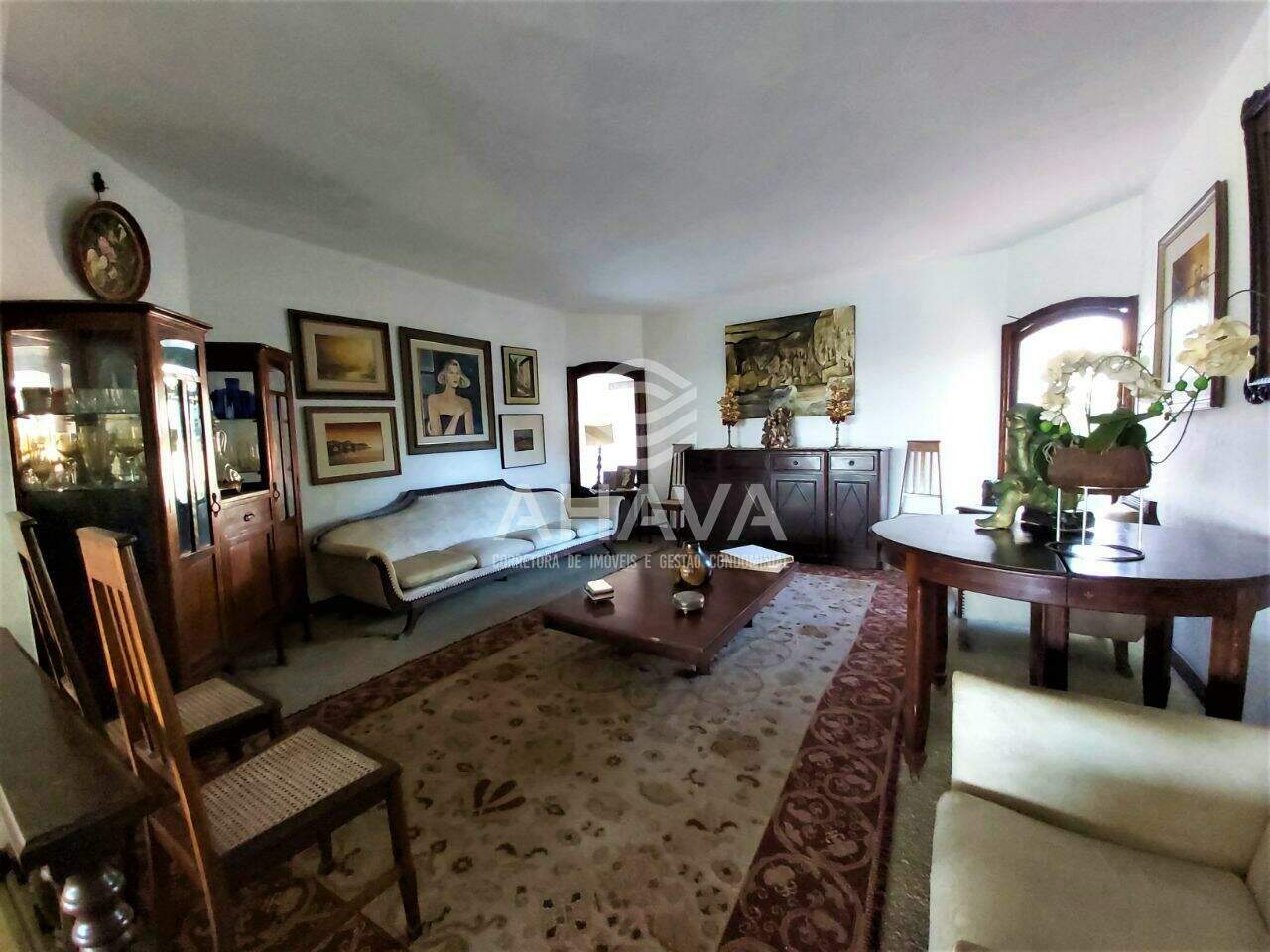 Casa à venda no São Luiz: SALA DE TELEVISÃO