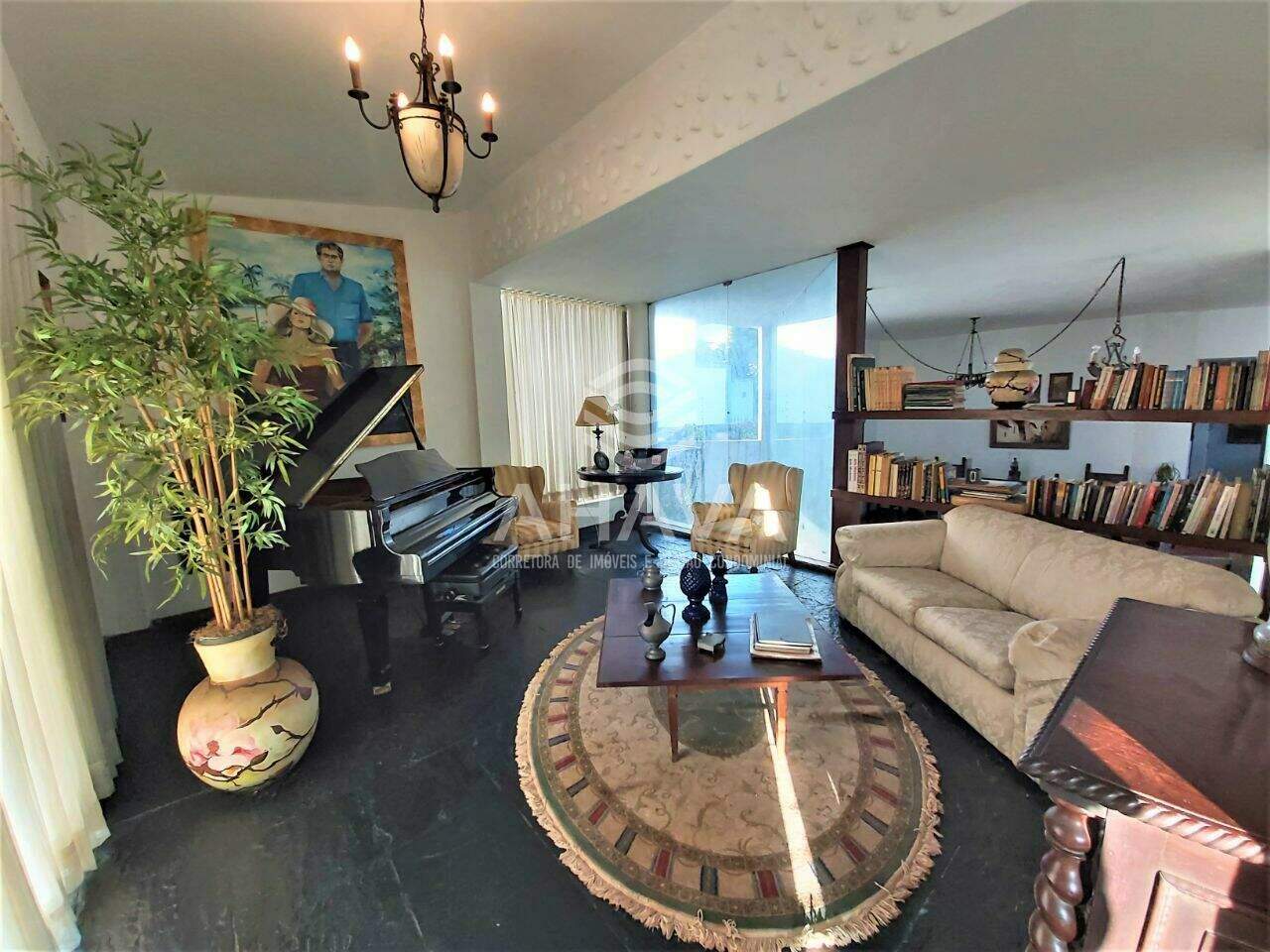 Casa à venda no São Luiz: SALA DE MÚSICA