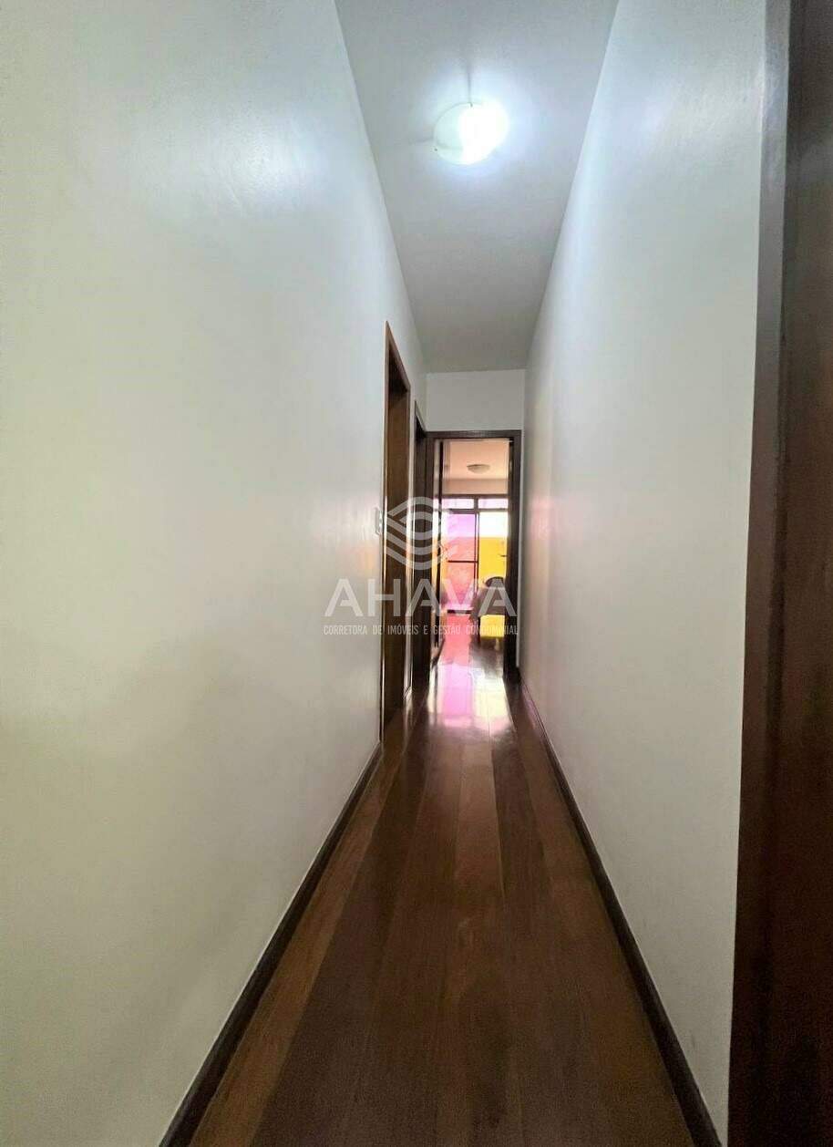 Apartamento com área privativa à venda no Liberdade: ACESSO AOS QUARTOS E BANHEIRO SOCIAL