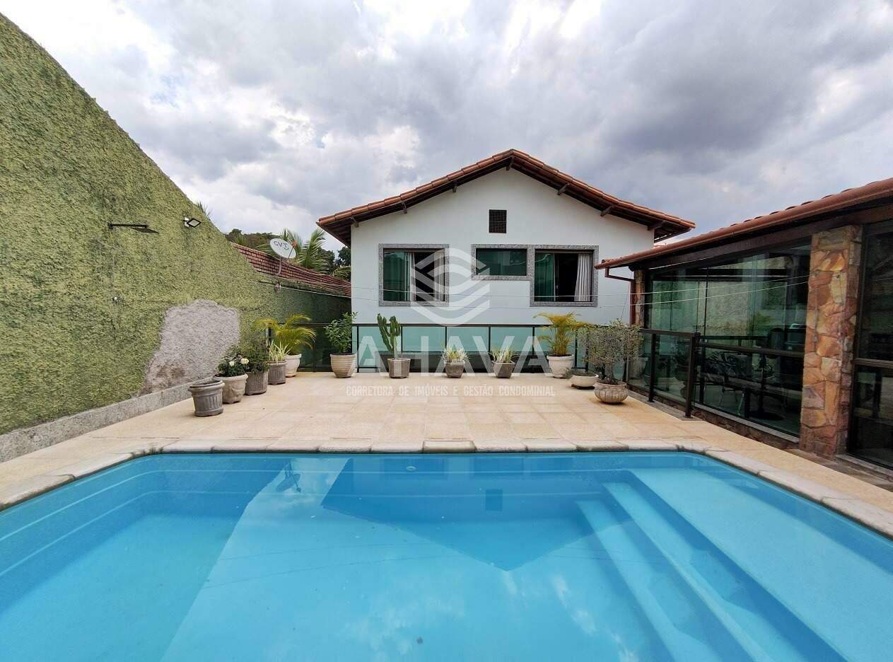 Casa à venda no Santa Branca: PISCINA