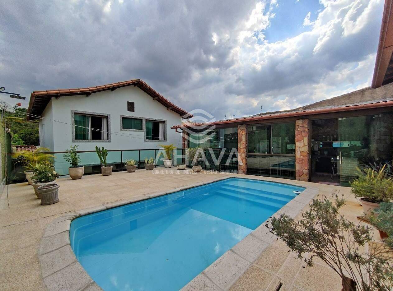 Casa à venda no Santa Branca: PISCINA