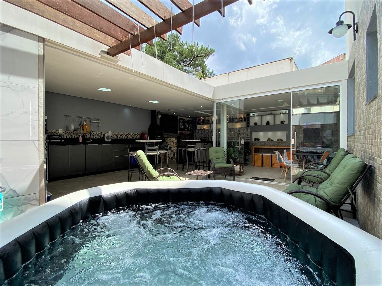 Área privativa à venda no Itapoã: 