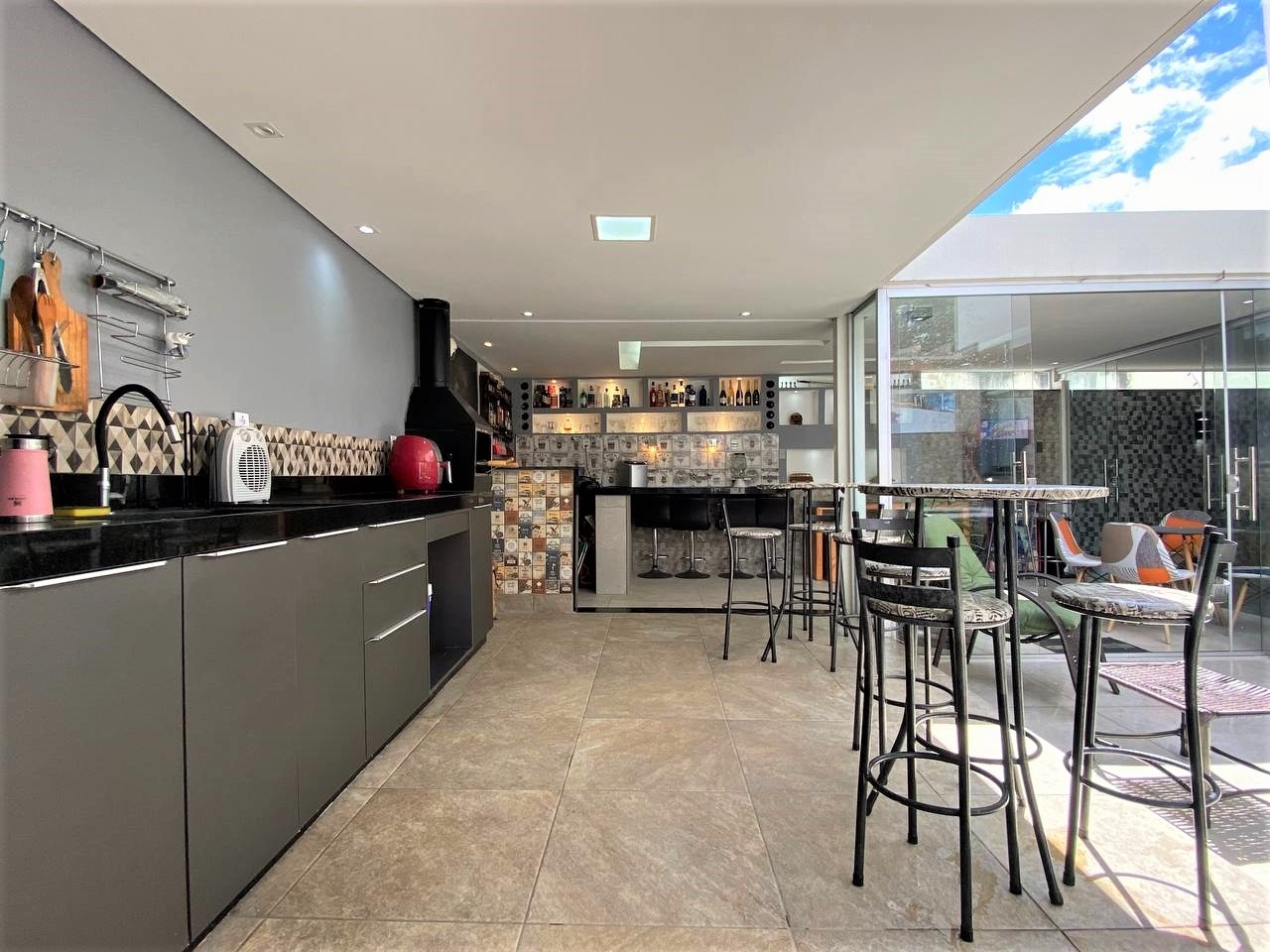 Área privativa à venda no Itapoã: 