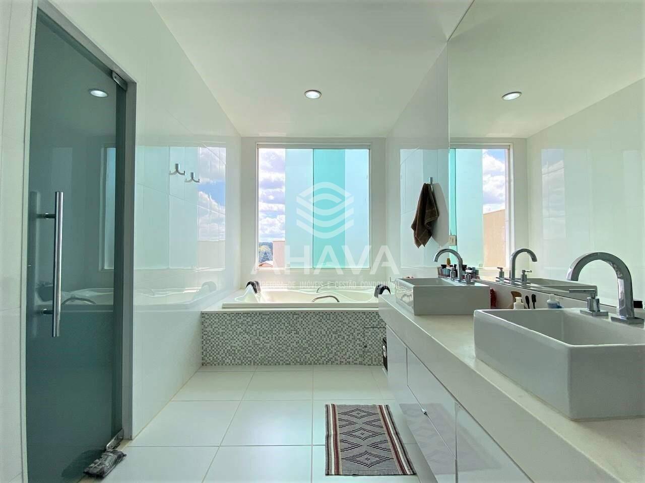 Casa em condomínio à venda no Gran Park: 