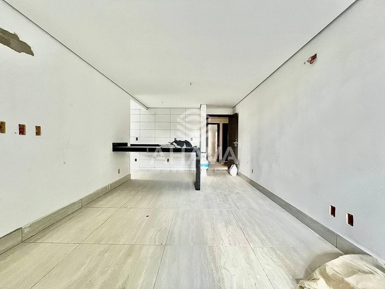 Apartamento com área privativa à venda no Itapoã: 