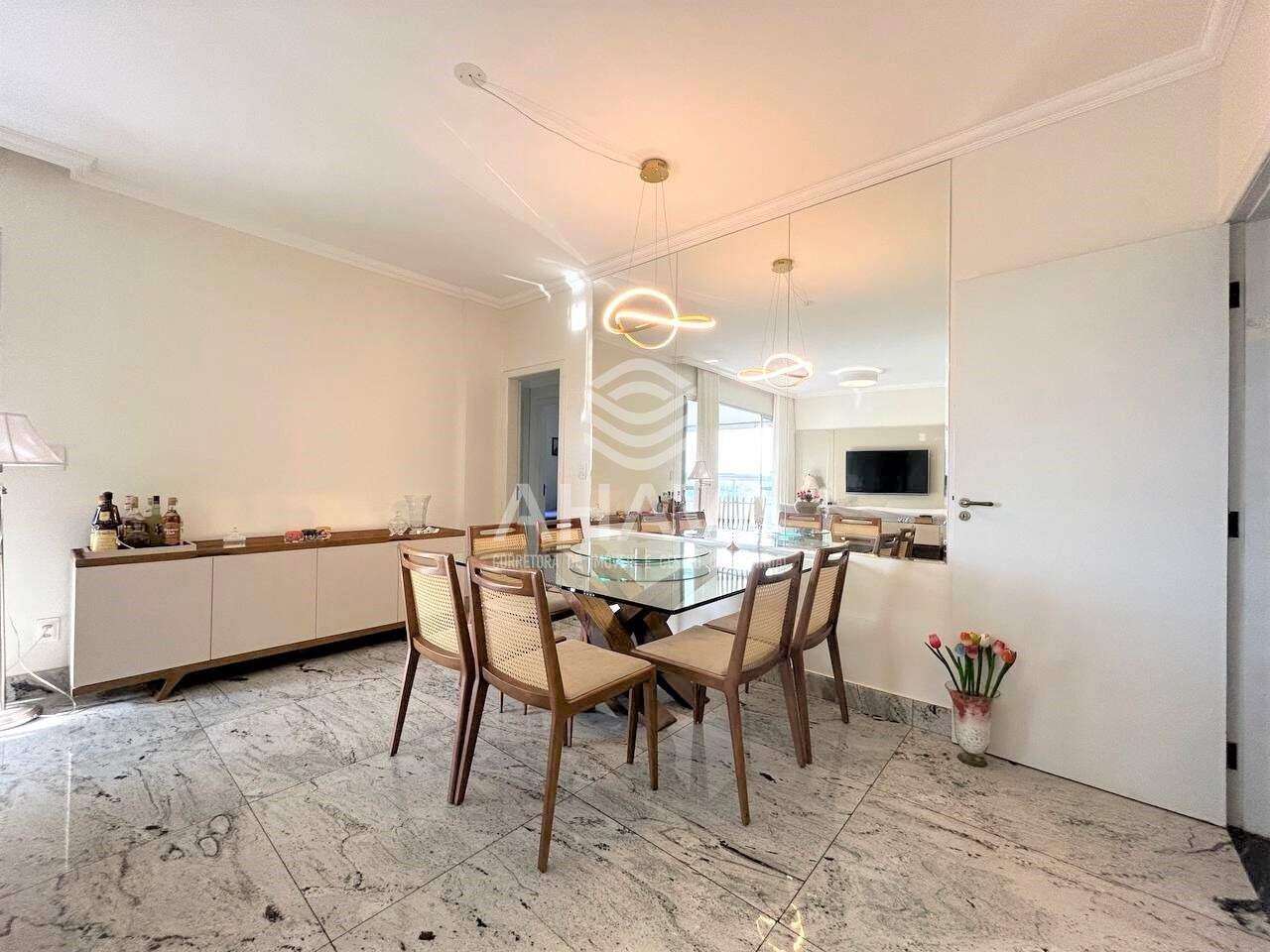 Apartamento à venda no Itapoã: 